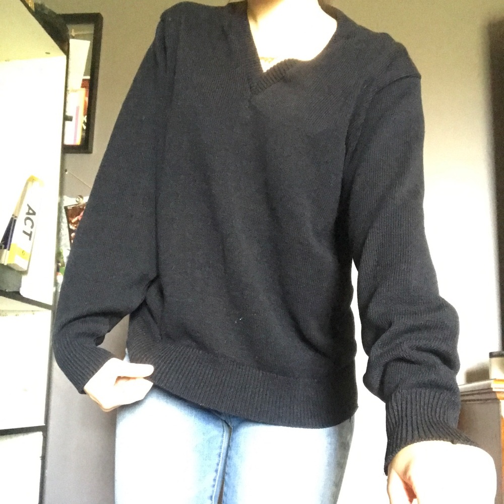 Pullover - Picture 2 of 2